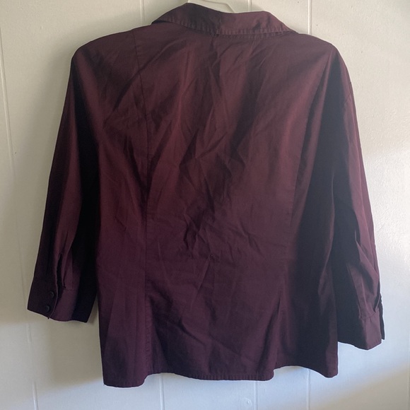 Burgundy Apostrophe Stretch button up - Picture 4 of 4